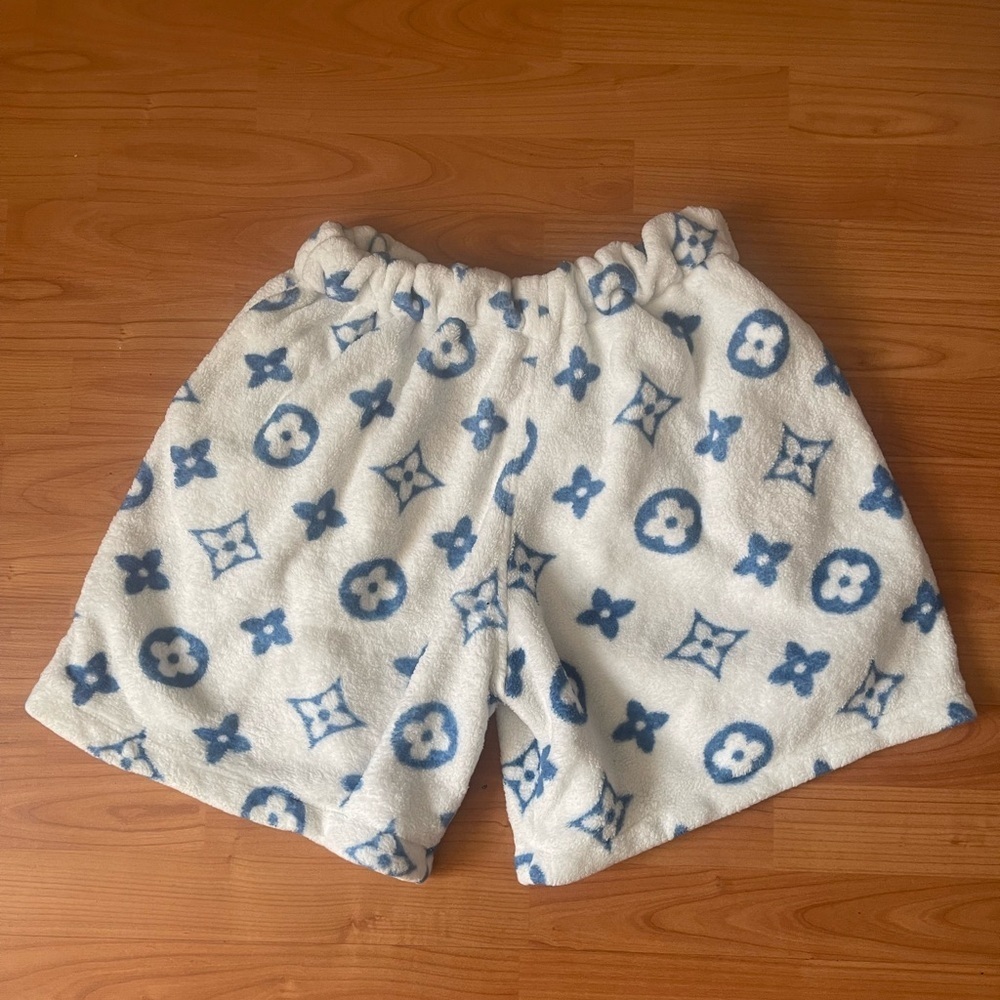 White & Blue Patterned Plush Men’s Shorts